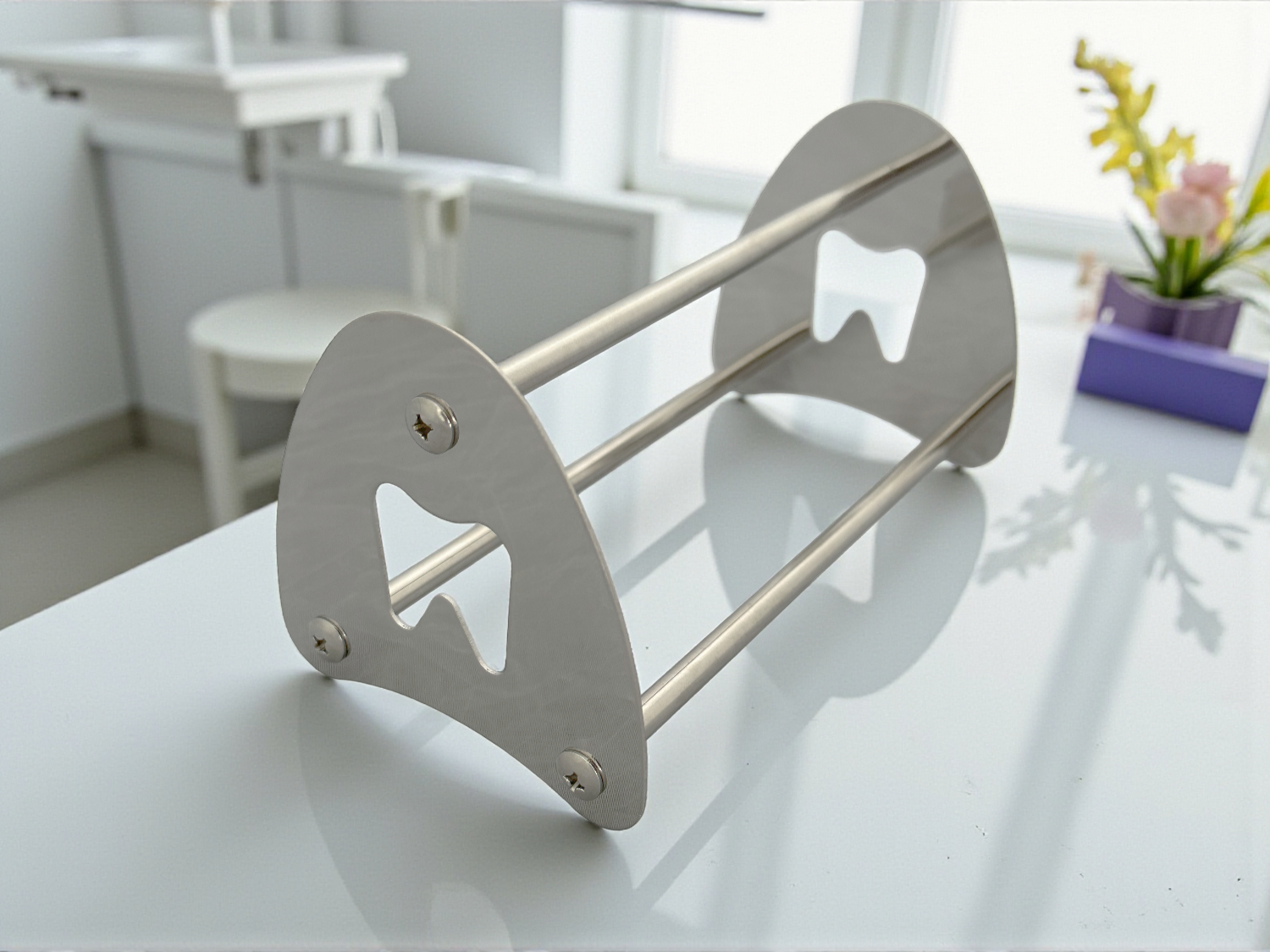 Zangenständer Metall mit Zahnmotiv